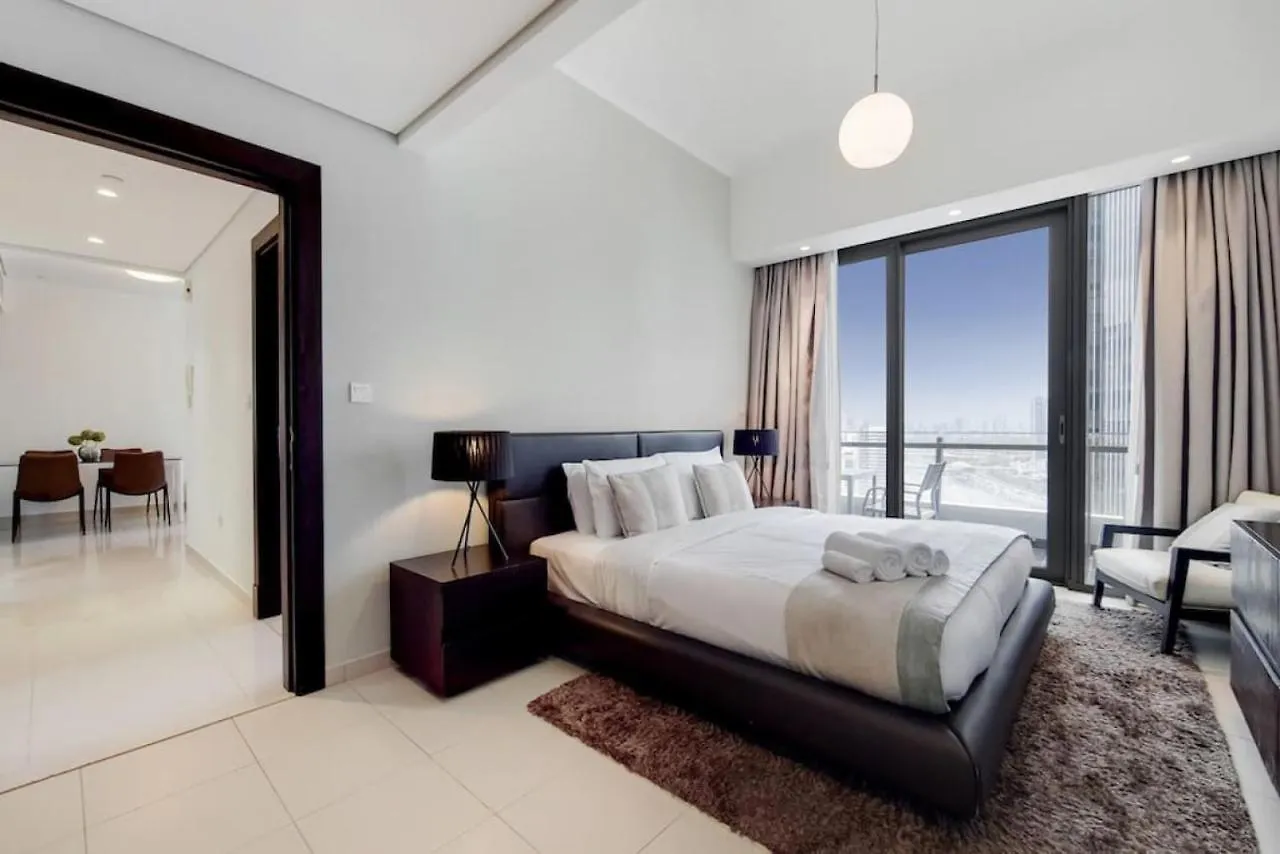 Silverene Tower B, Dubai Marina - Vibrant Two Bedroom